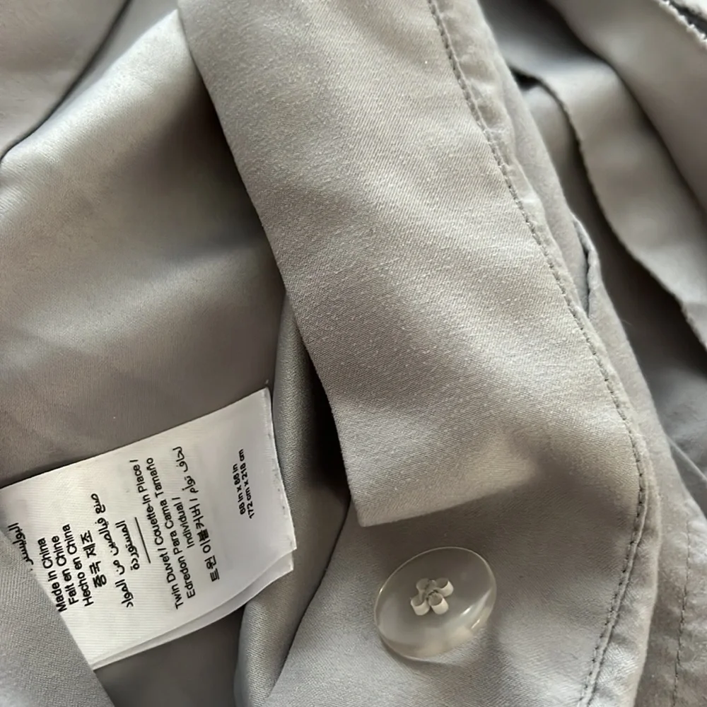 Pottery Barn Teen Pretty Pleats Grey Twin Duvet